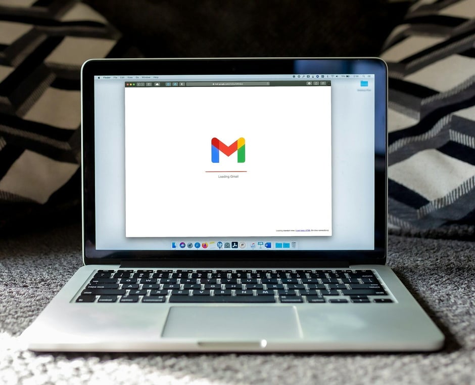 email-marketing-campaign-for-remodelers-laptop-with-gmail